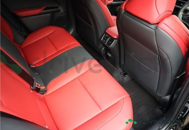 Lexus UX Black