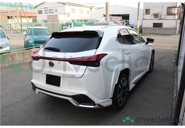 Lexus UX White