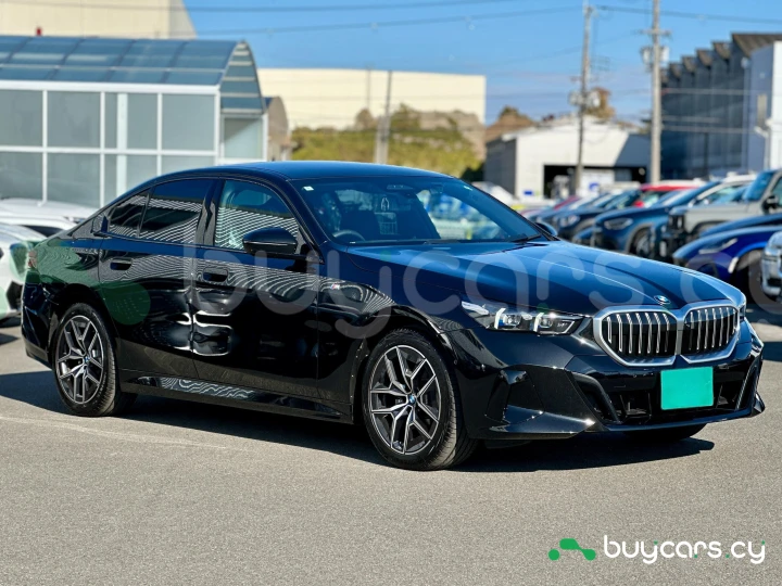 BMW 5 series Черный