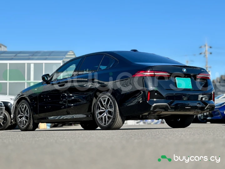 BMW 5 series Черный
