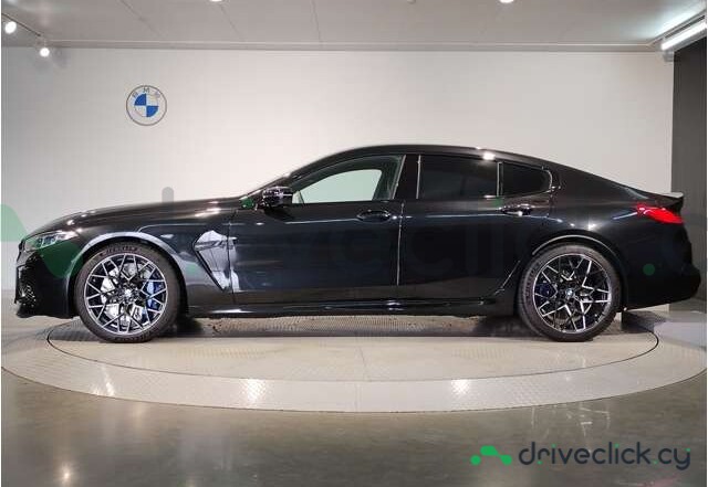 BMW M8 Black