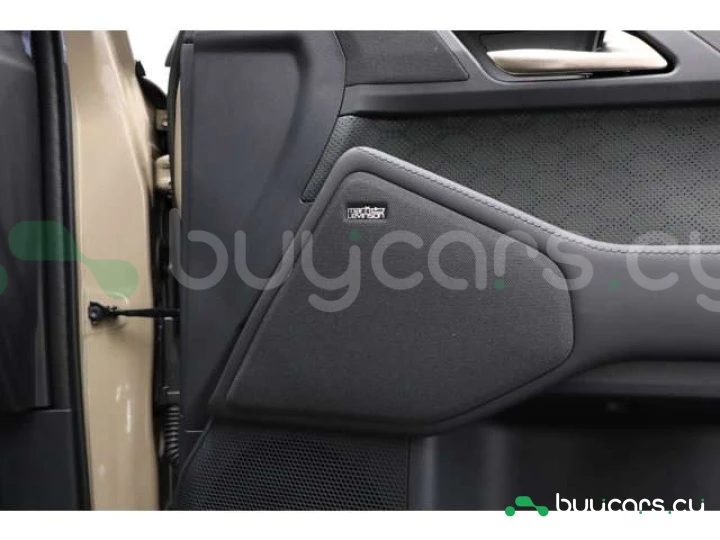 Lexus GX Бежевый