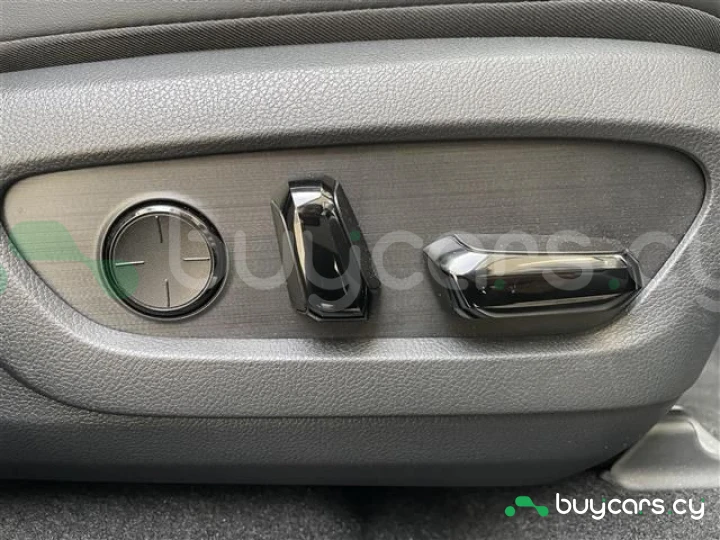 Lexus NX Черный