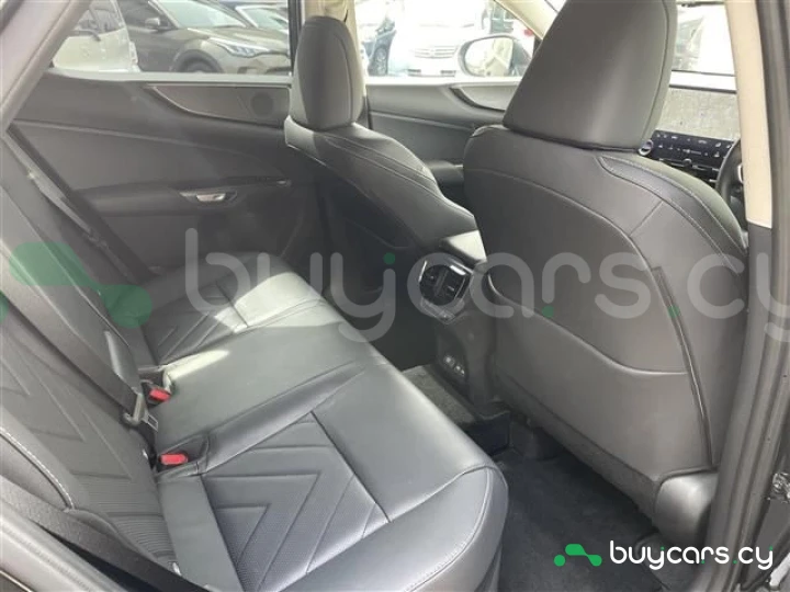 Lexus NX Черный