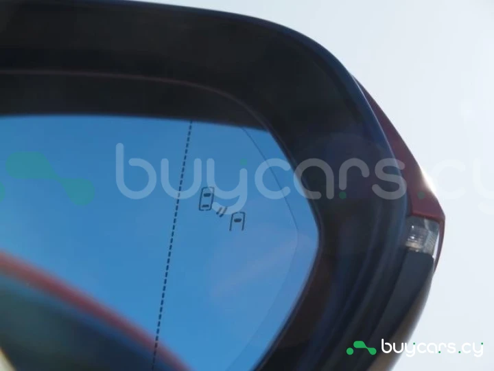 Lexus NX Красный