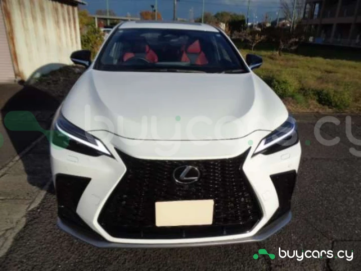 Lexus NX Белый