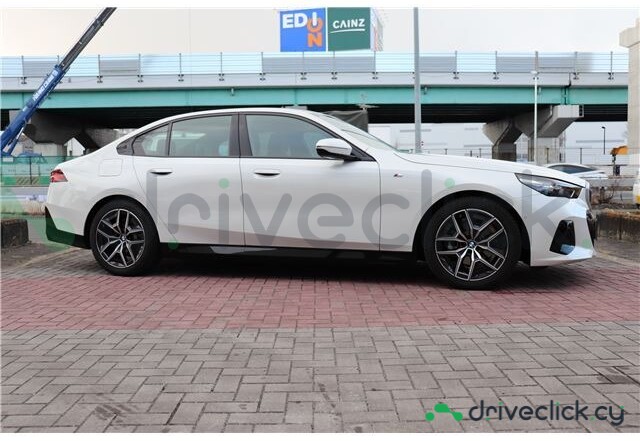 BMW 5 series White