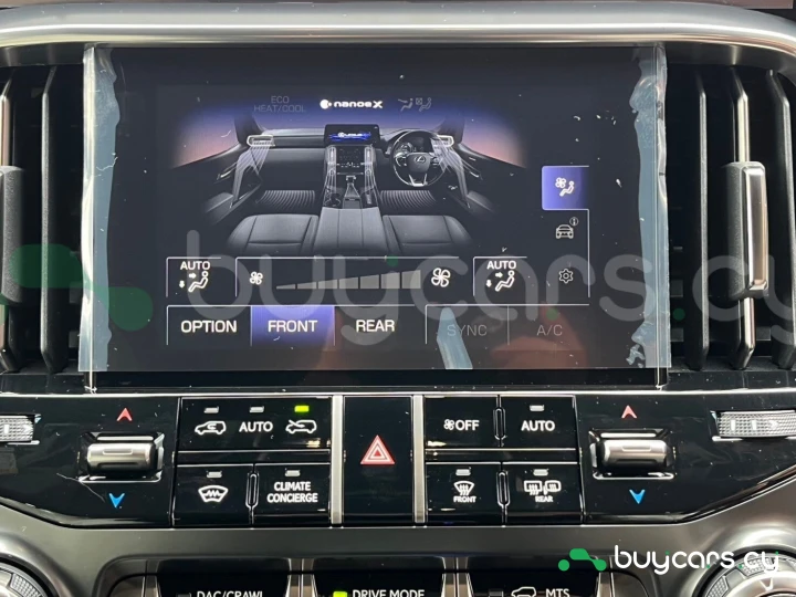 Lexus LX Зеленый