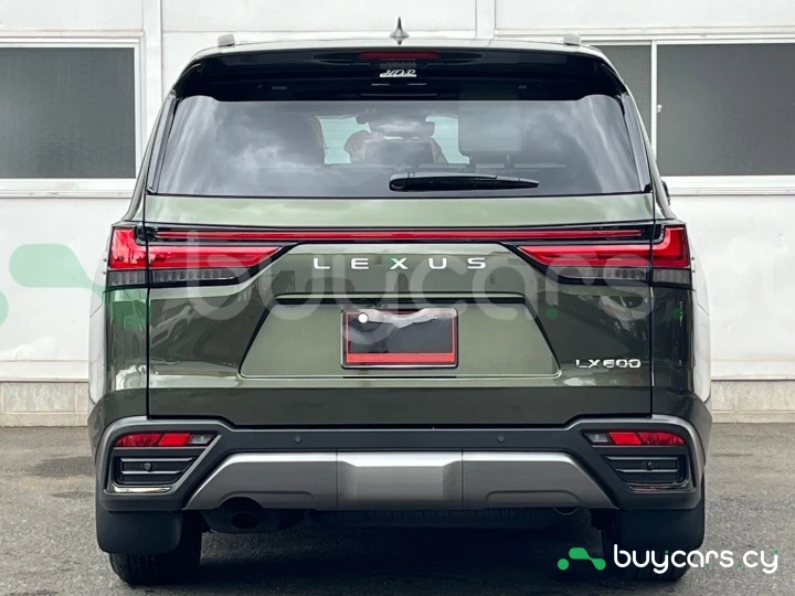 Lexus LX Зеленый