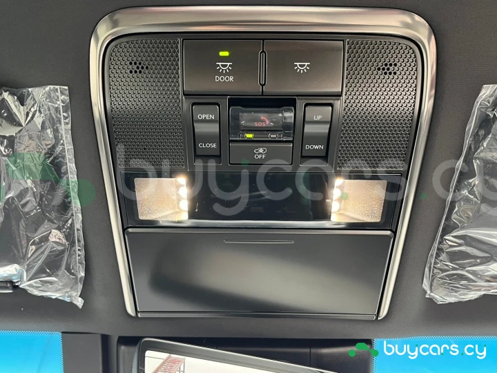 Lexus LX Зеленый