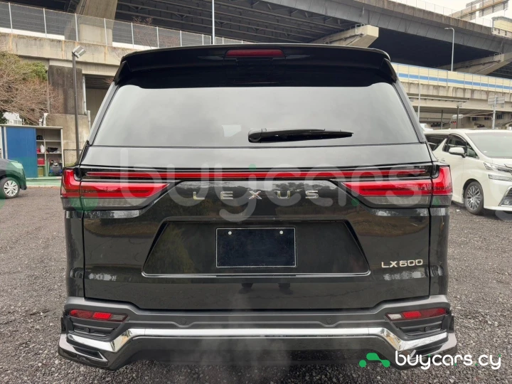 Lexus LX Черный