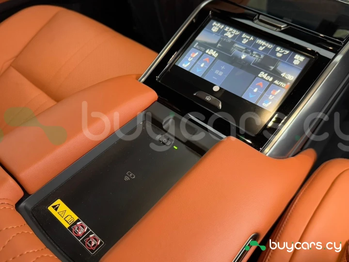 Lexus LX Черный