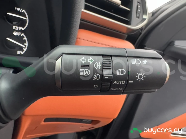 Lexus LX Черный