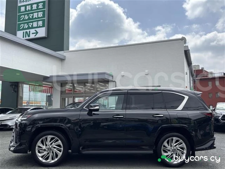 Lexus LX Черный