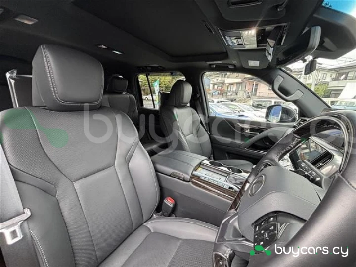 Lexus LX Черный