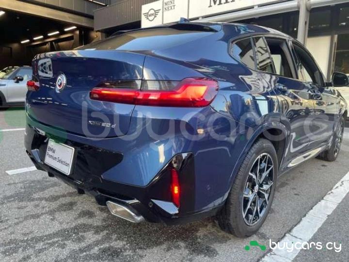 BMW X4 Blue