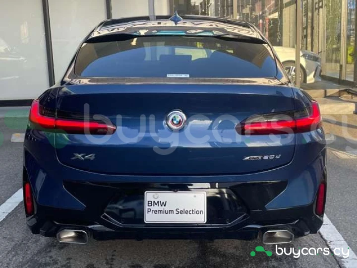 BMW X4 Blue