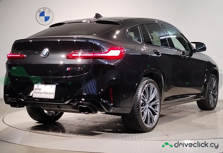 BMW X4 Black