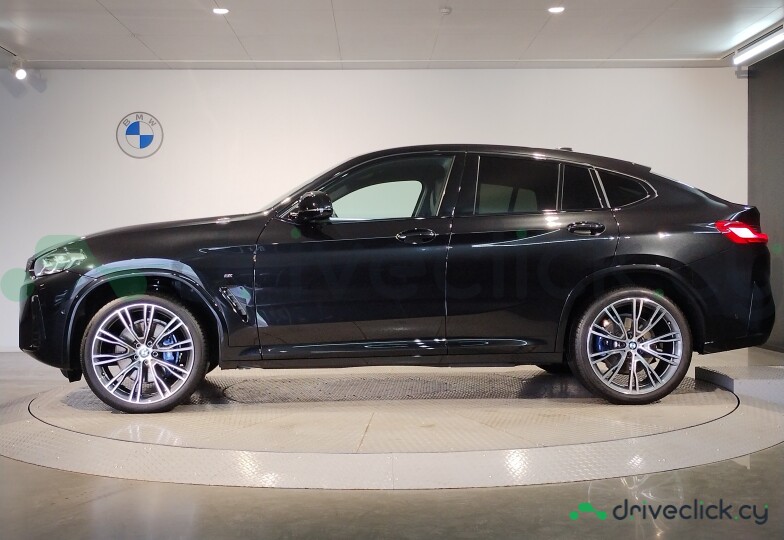 BMW X4 Black