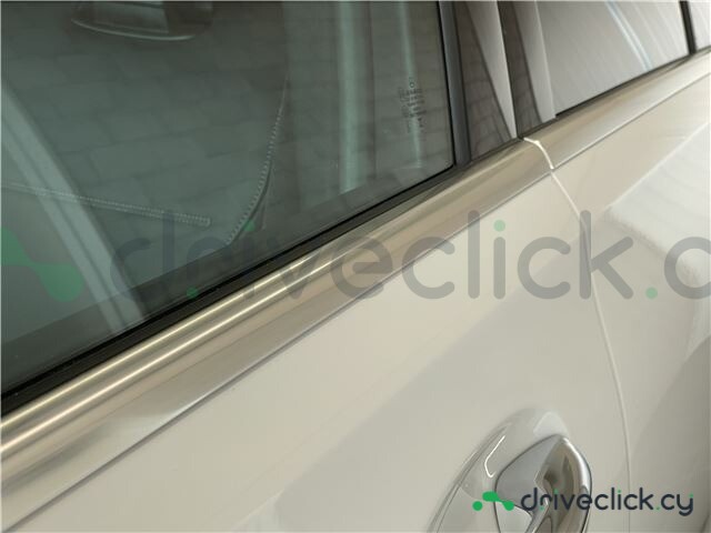 Mercedes C class Белый