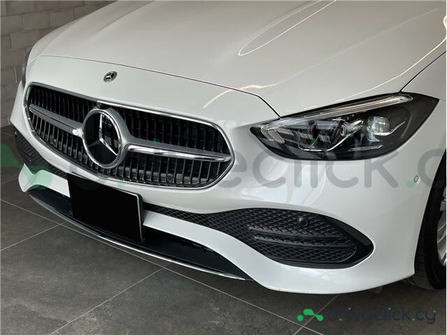 Mercedes C class Белый