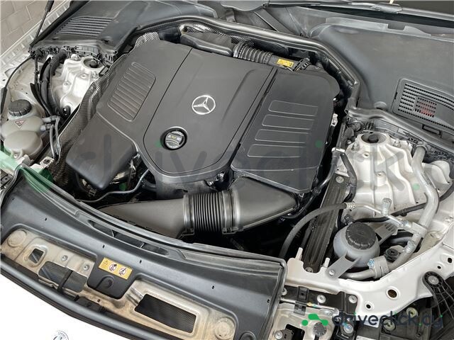 Mercedes C class Белый