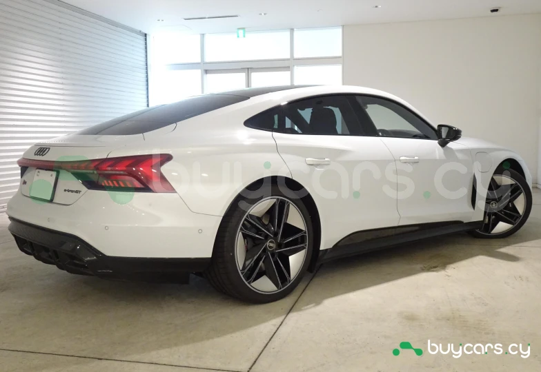 Audi RS e-tron GT Белый