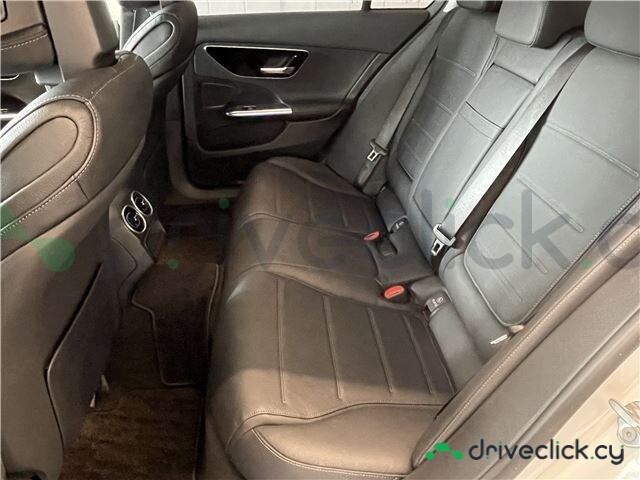 Mercedes C class Белый