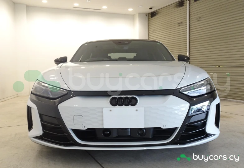 Audi RS e-tron GT Белый