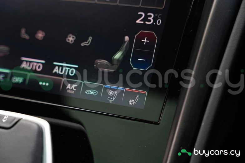 Lamborghini Urus Желтый