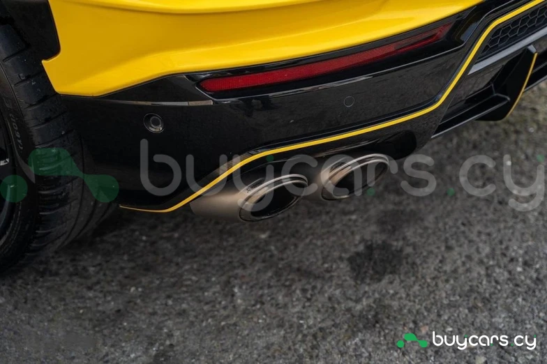 Lamborghini Urus Желтый