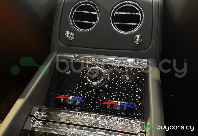 Rolls-Royce Spectre White