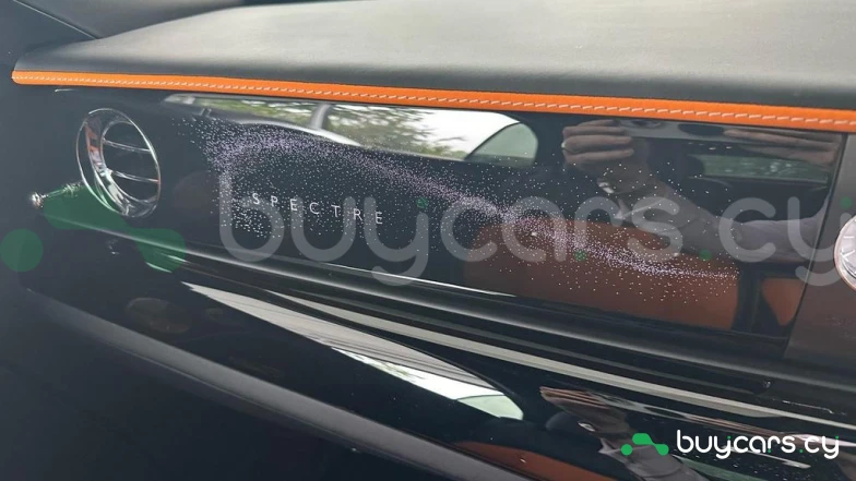 Rolls-Royce Spectre White