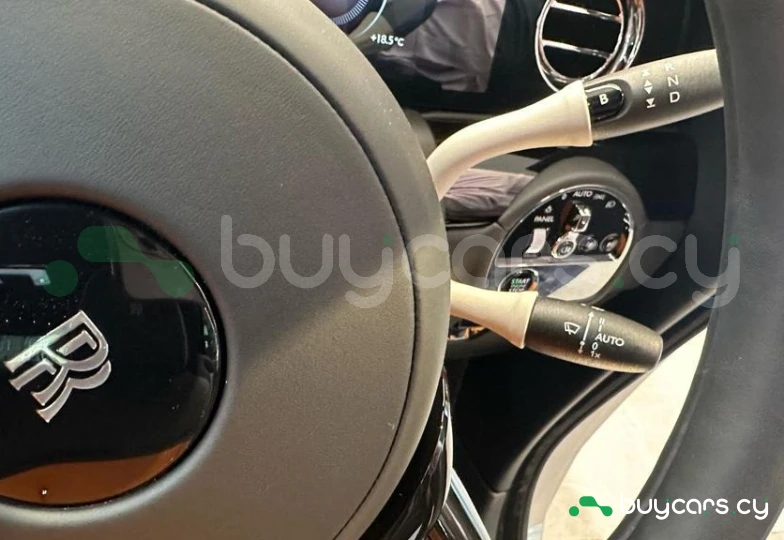 Rolls-Royce Spectre White