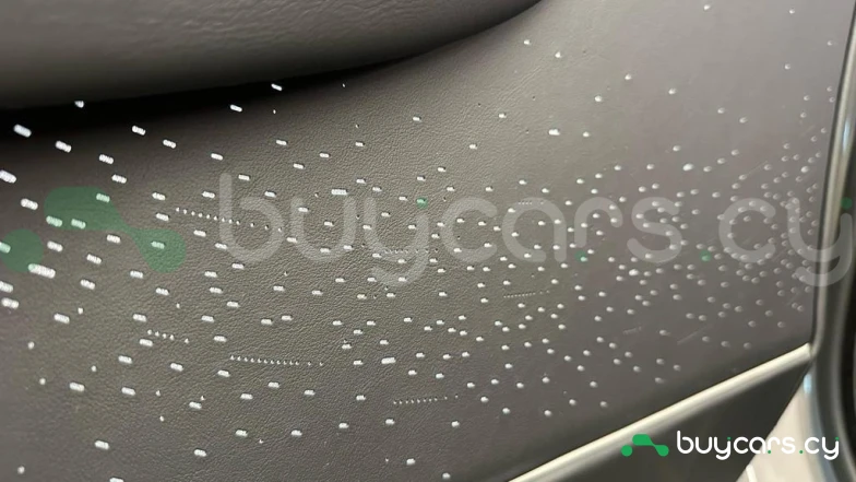 Rolls-Royce Spectre White