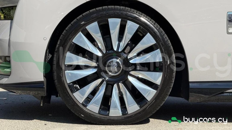 Rolls-Royce Spectre White