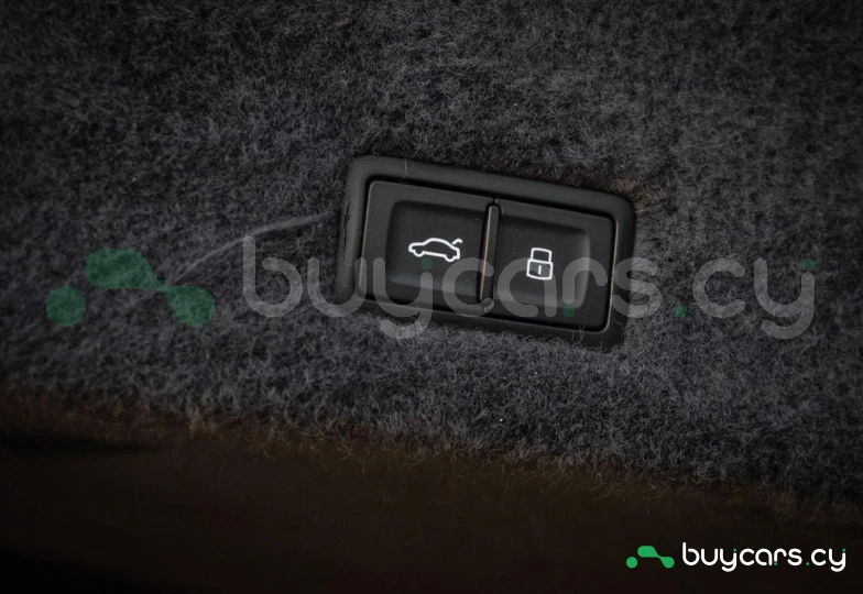 Lamborghini Urus Желтый