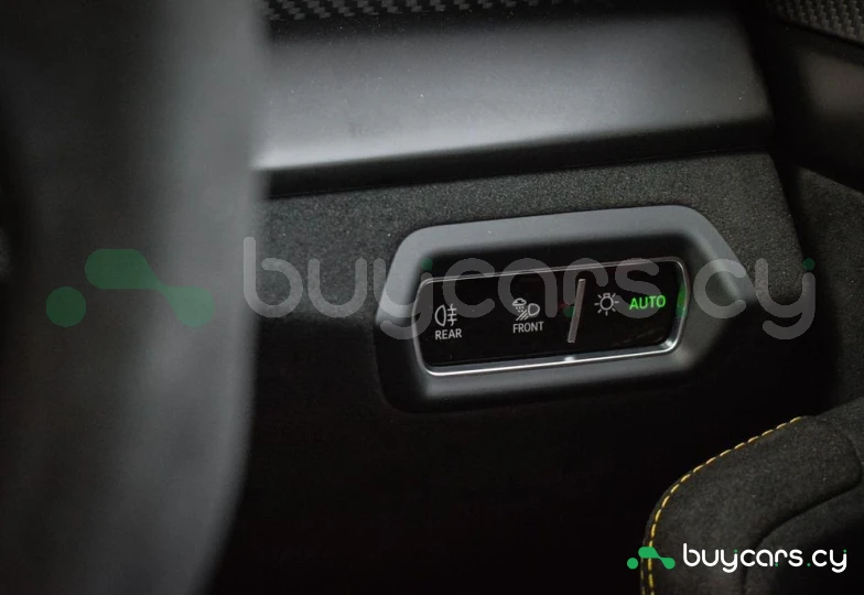 Lamborghini Urus Желтый