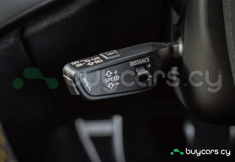 Lamborghini Urus Желтый