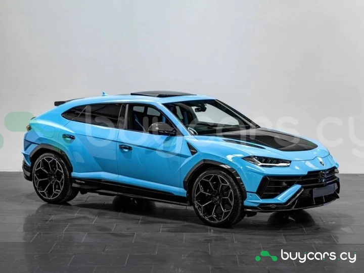 Lamborghini Urus Blue