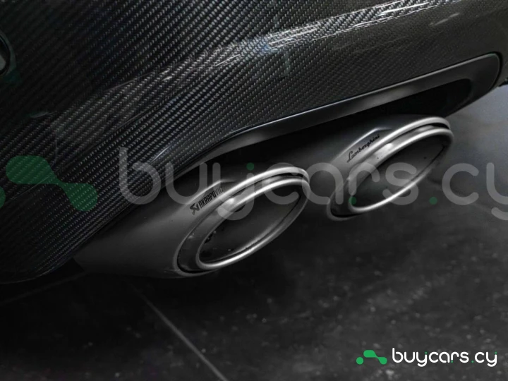 Lamborghini Urus Blue