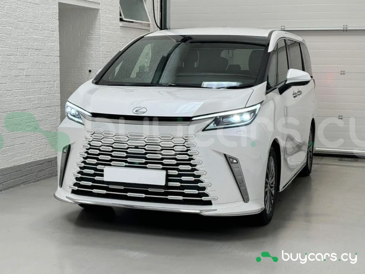 Lexus LM White