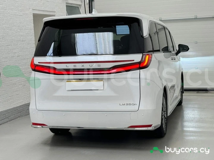 Lexus LM White