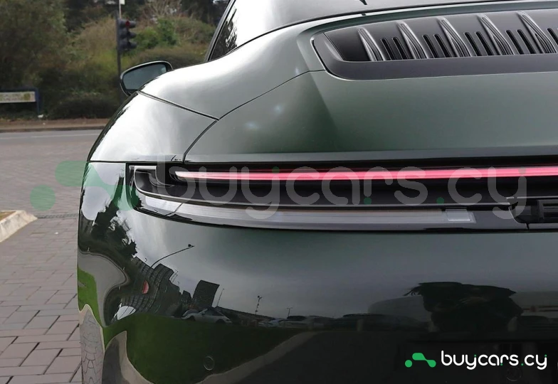 Porsche 911 Green