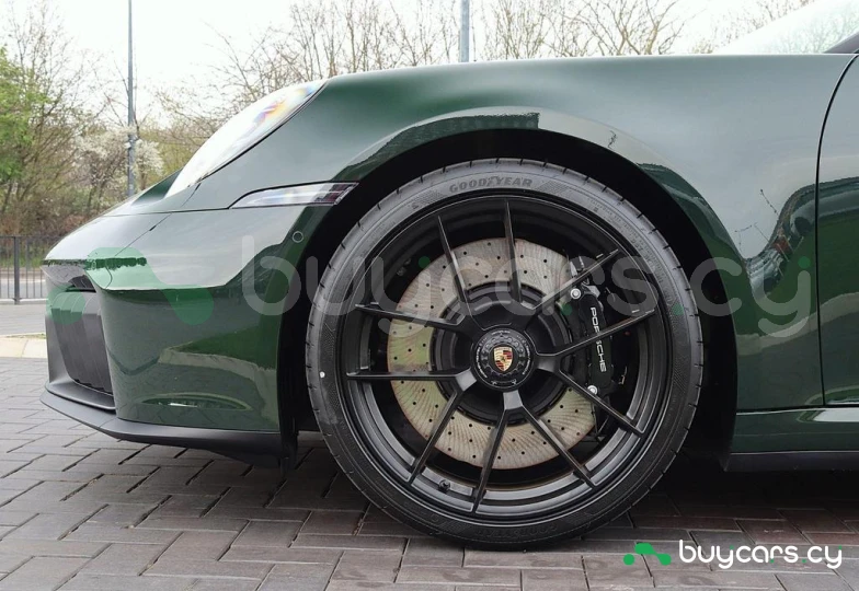 Porsche 911 Green