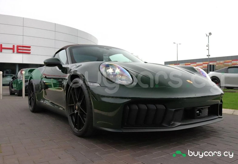 Porsche 911 Green
