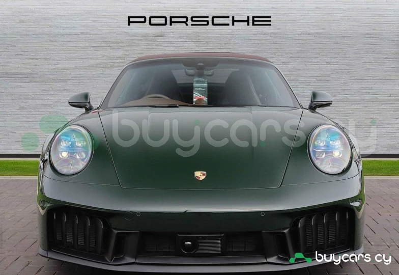 Porsche 911 Green
