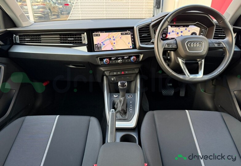 Audi A1 Белый