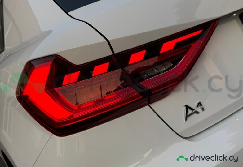 Audi A1 Белый