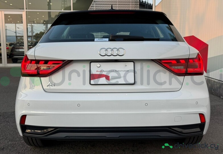 Audi A1 Белый